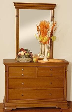 Комод Румунія, румунські меблі з натурального дерева