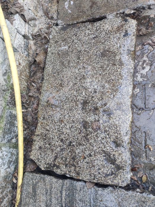 Sprzedam stare płyty granitowe