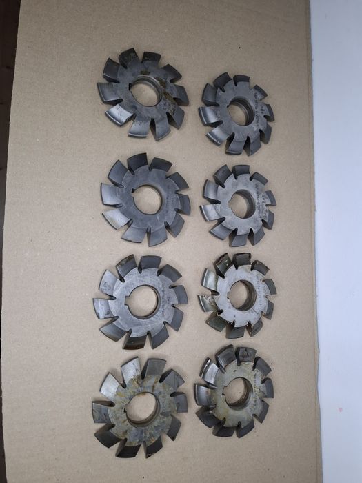 Frezy modułowe komplety