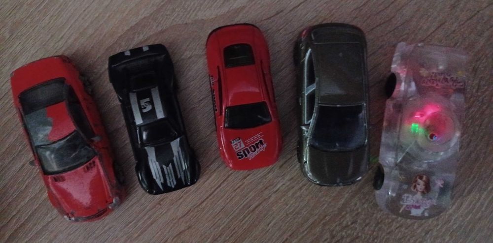 Auta samochody motory resoraki duży zestaw cena za 59 szt.