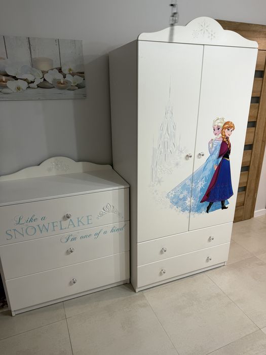 Komoda i szafa MEBLIK . Kolekcja Frozen