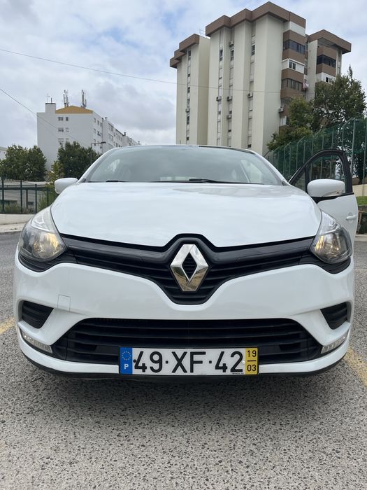 Renault Clio — fotografia 2