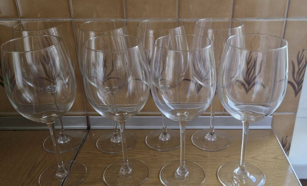 Kieliszki 8 szt nowe