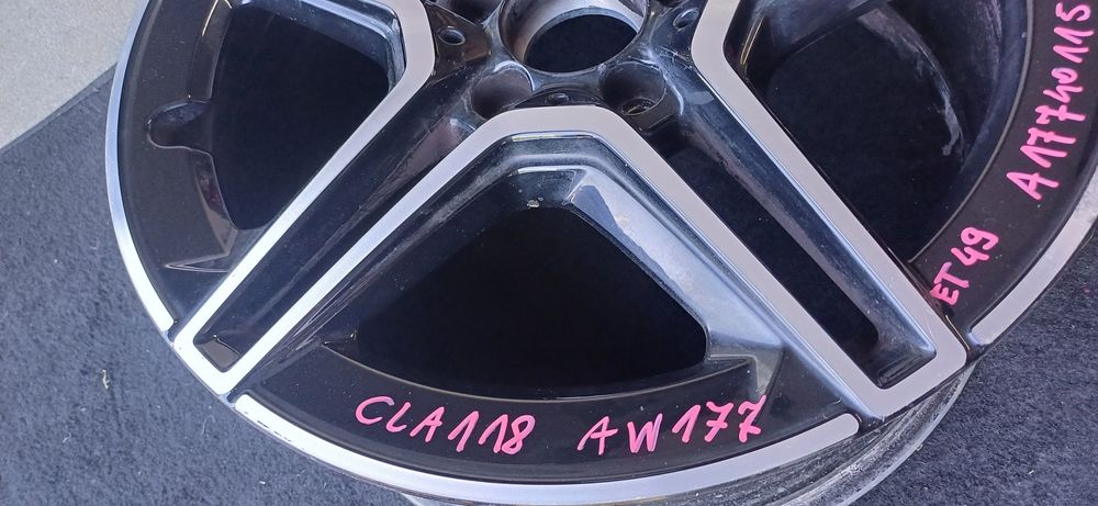 Felga aluminiowa mercedes A W177 Cla 118 AMG CZARNE