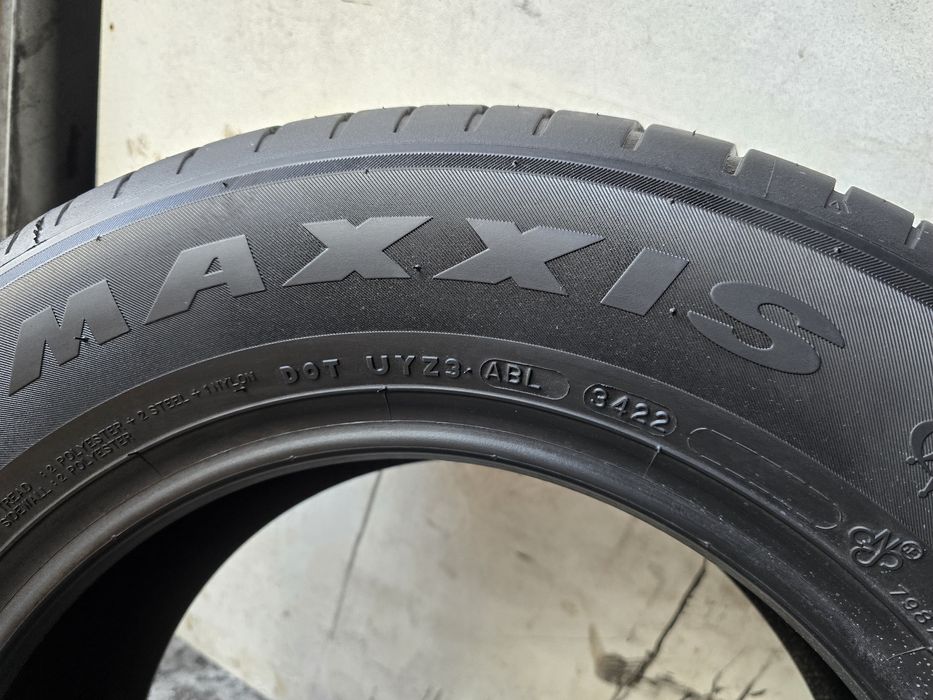 Sprzedam oponę 215/65 15" Maxxis Mecotra 3 7mm 2022r