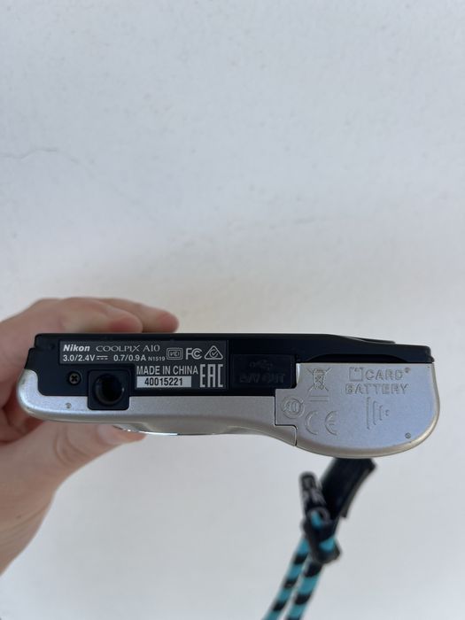 Câmara Nikon Coolpix A10
