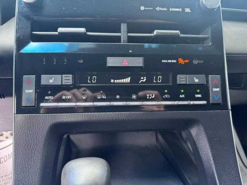 2019 Toyota Avalon Hybrid