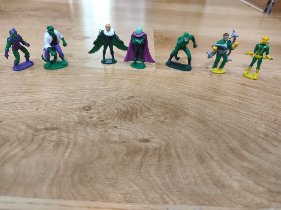 Фігурки Marvel comics