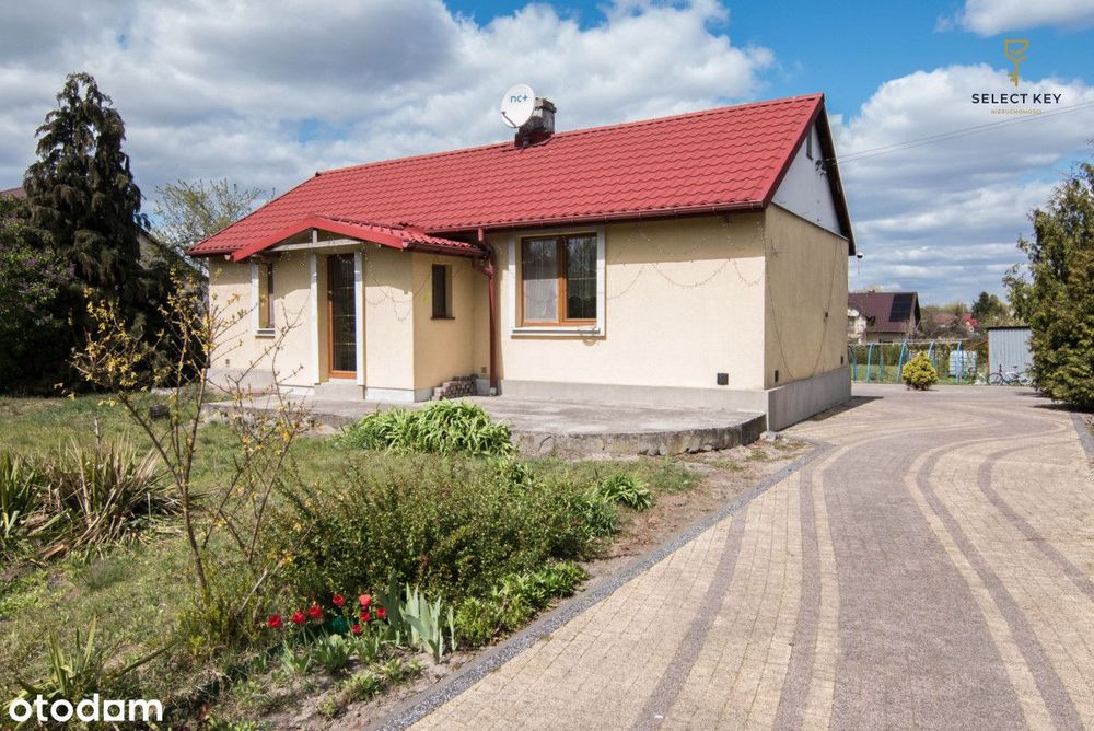 Dom w Łęcznej | 922 m² działki | Garaż