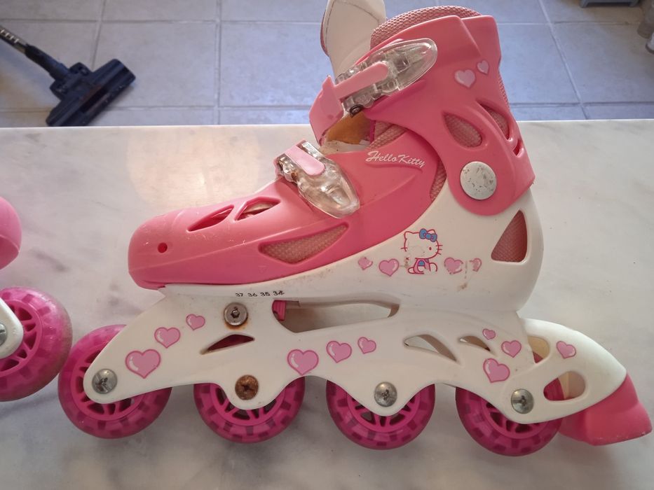 Patins em linha da HELLO KITY com pouco uso