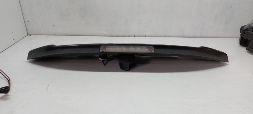 Спойлер крышки багажника Toyota Highlander 08-13г.в