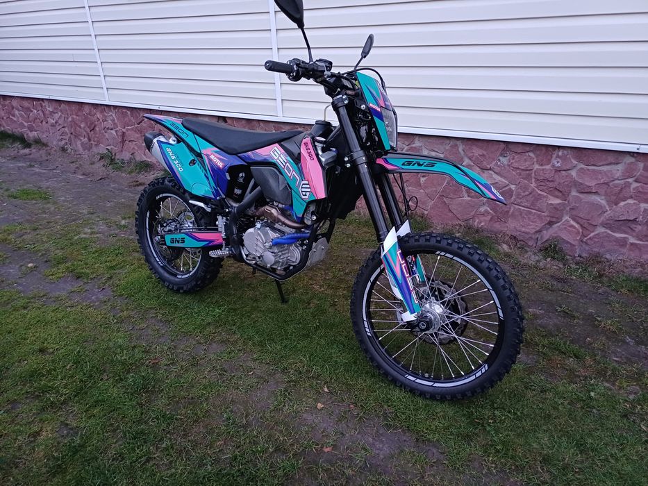 Geon Dakar GNS 300