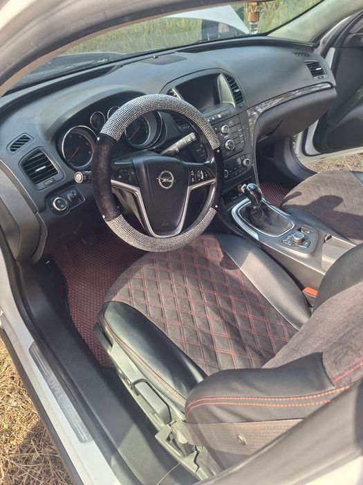 Продам opel insignia