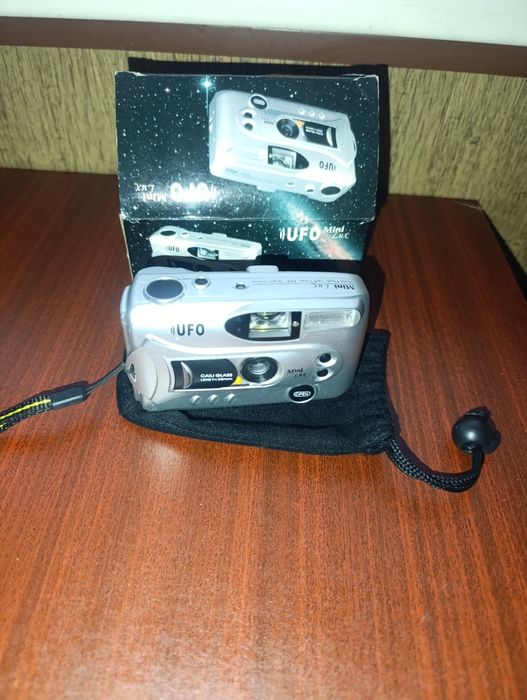 Продам відео камеру та фотокамеру