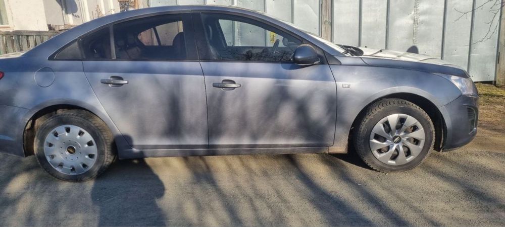 Продам круз 1.6 бензин/газ