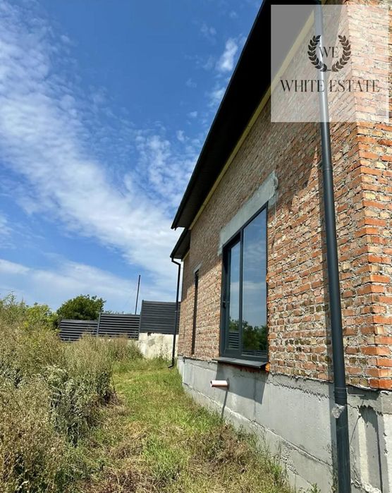 Продаж 2 поверхового будинку і ділянкою 6 сот. в Кутківцях