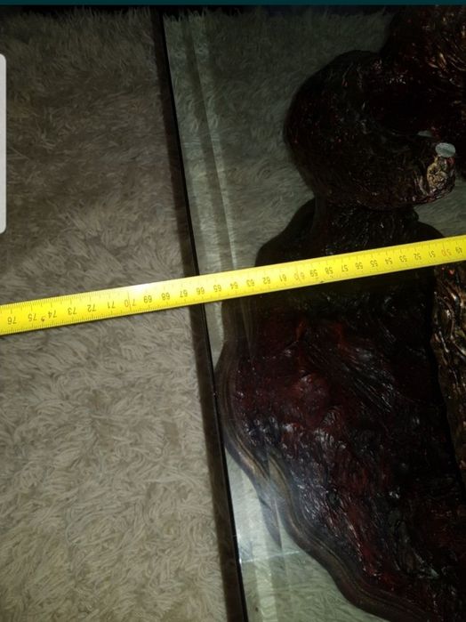 Mesa de centro com figuras