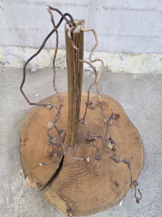 Jarra decorativa em madeira de artesanato