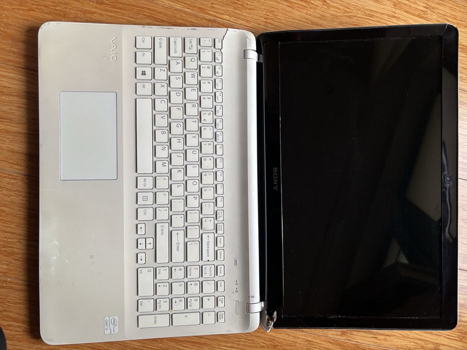 Sony laptop uszkodzony