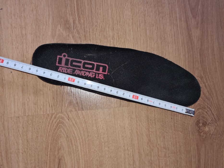 Продам мотоботы Icon