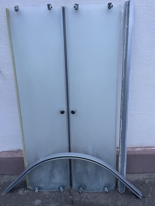 Двери для душевой кабины