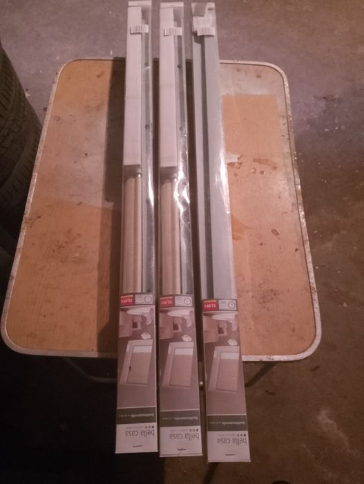 Rolety dachowe o wymiarach 37×90