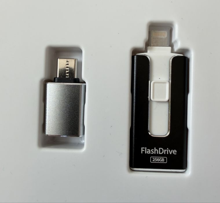 Pendrive 256 GB 3w1 z adapterem USB-C