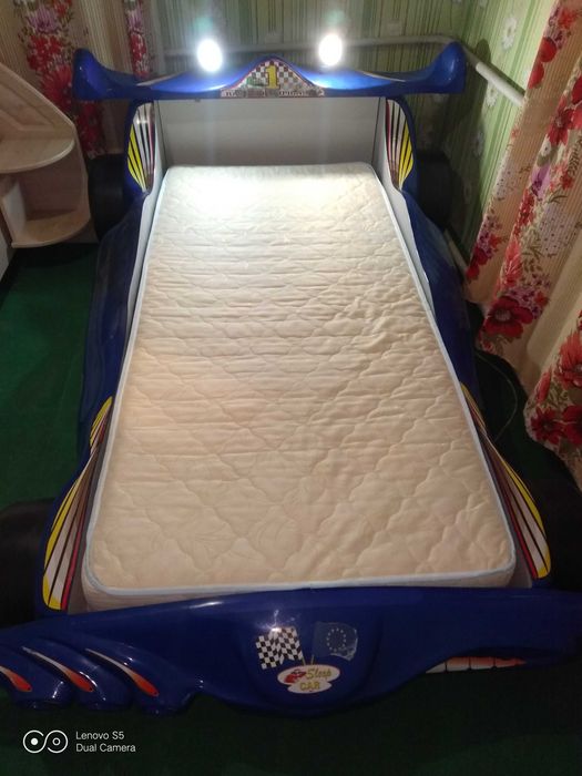 Потрясающая! Кровать-машина с матрасом большая 230/150!