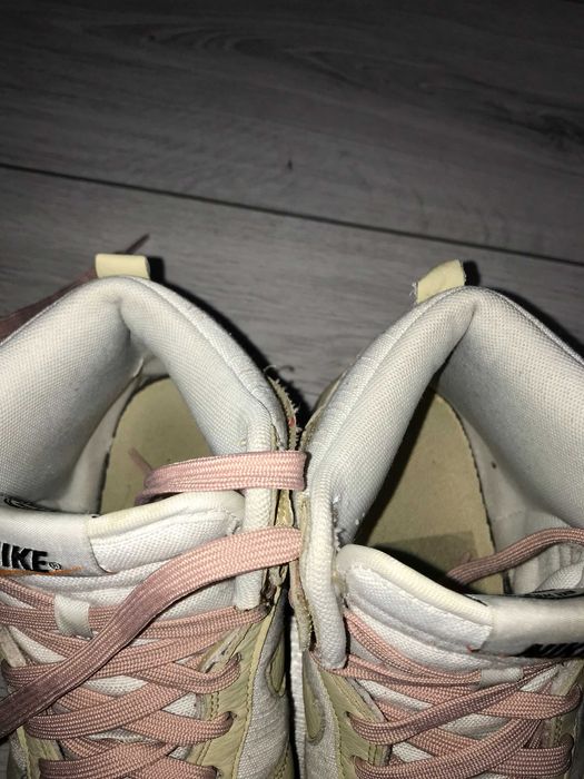 Buty Nike Dunk High LX Team Gold rozm. 38