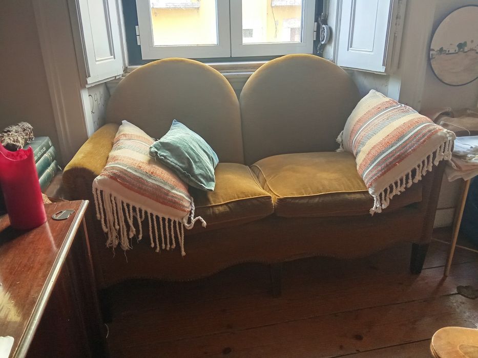Conjunto sofá e 2 poltronas