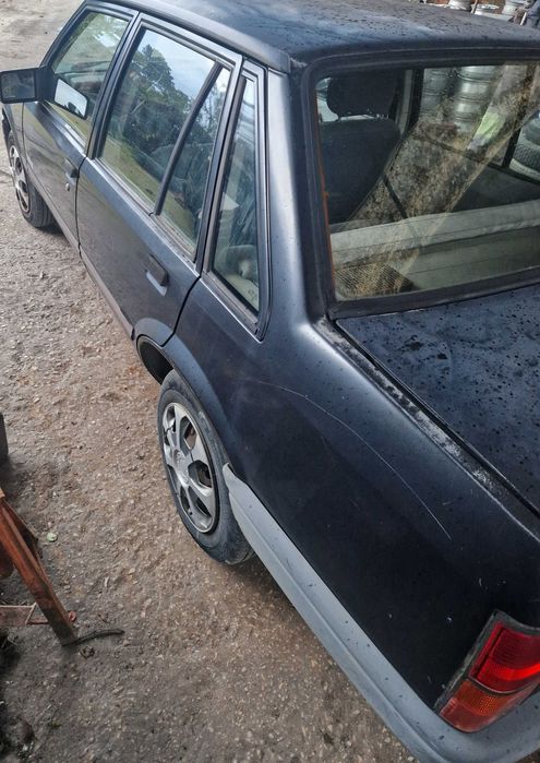 Opel Corsa para peças