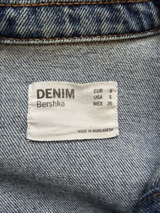 Джинсова куртка Bershka р.S
