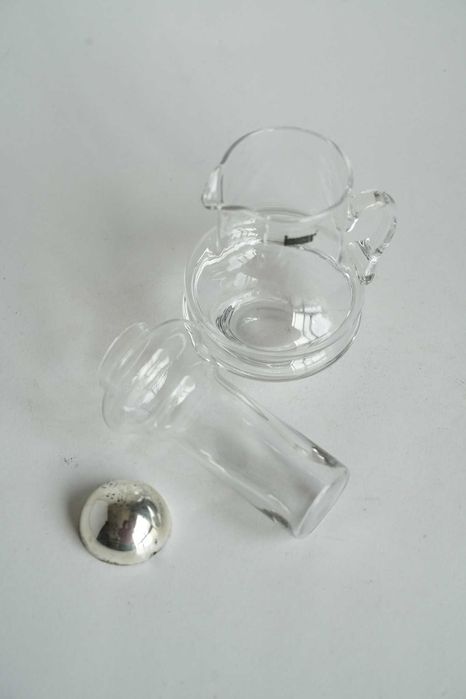 Ceramics and other items.425722889603665922