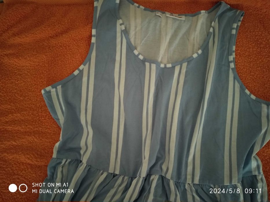 Sukienka niebieska w pasy pionowe r-48