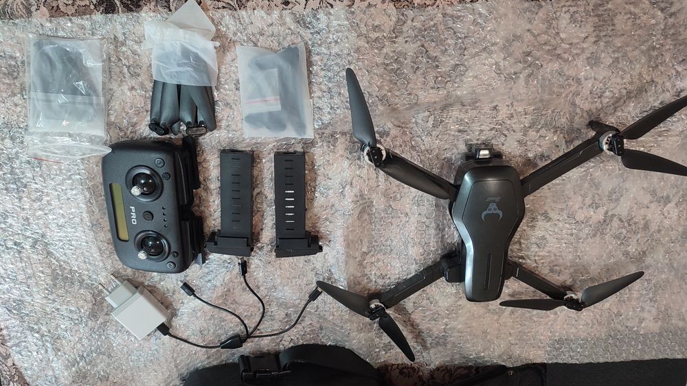 Квадрокоптер SG906 pro