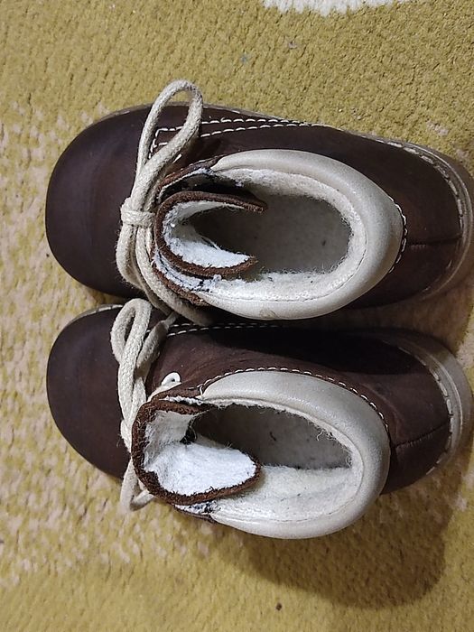 Buciki chłopięce ocieplane r.19