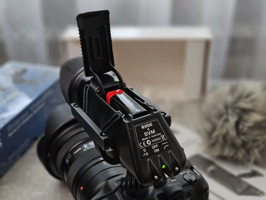 Професійний стереомікрафон Rode SVM