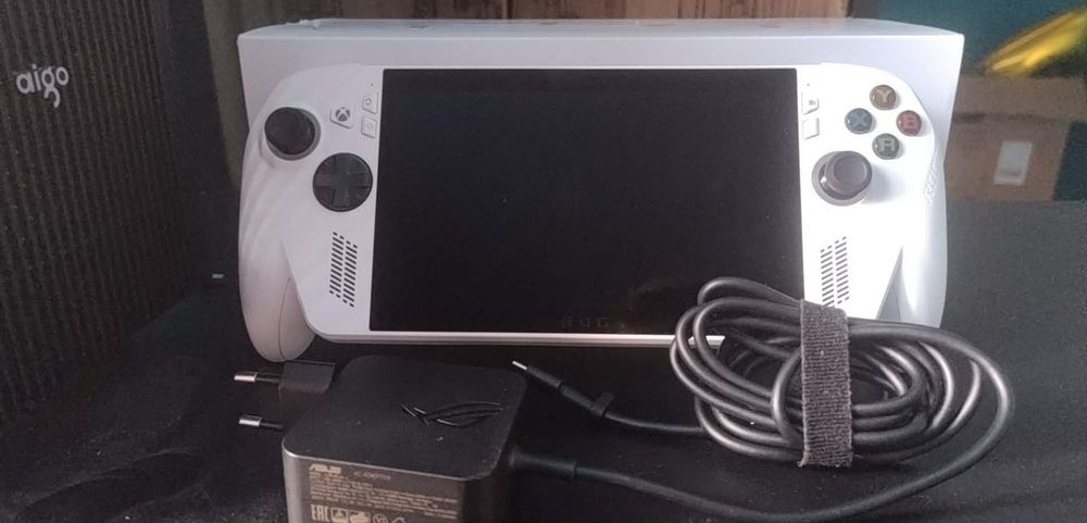 Konsola Asus Rog Xbox Ally