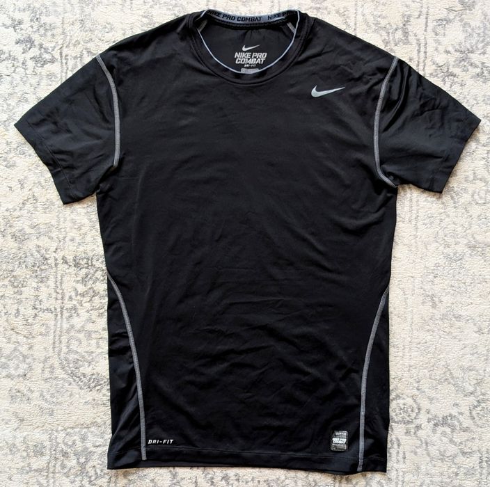 Оригінальна компресійна футболка Nike pro combat