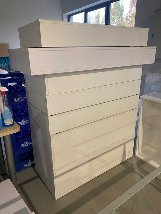 podesty ekspozycyjne, podest na witrynę, podest pod kwiaty