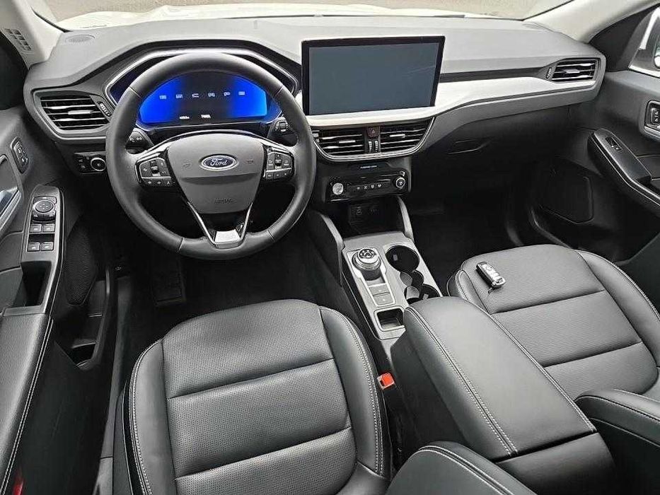 Ford Escape Hybrid Platinum 2025 — почти новый гибрид