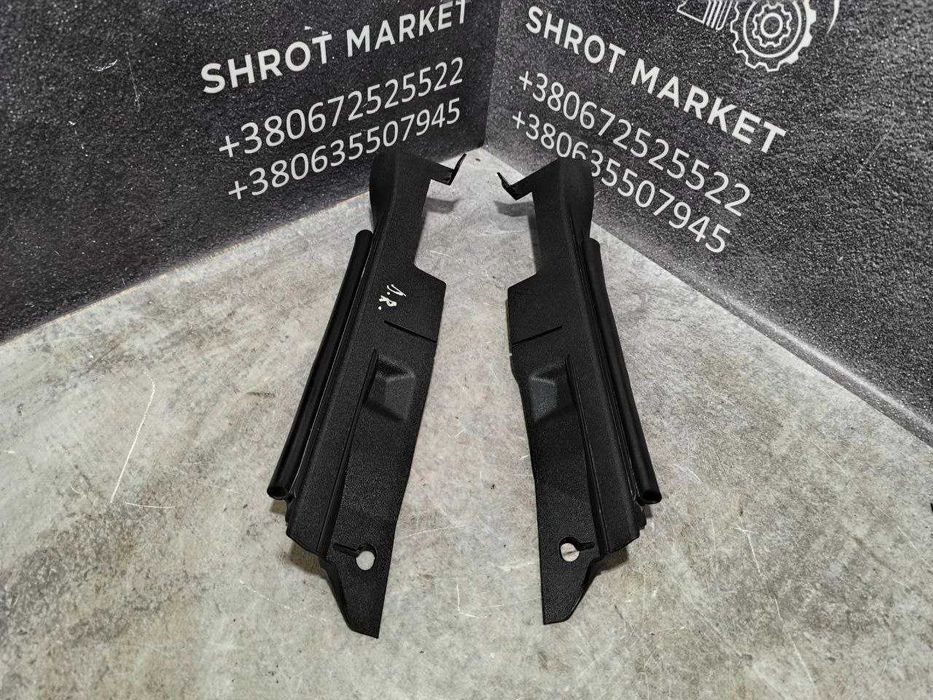 Захист накладка крила передня Toyota Avensis T27