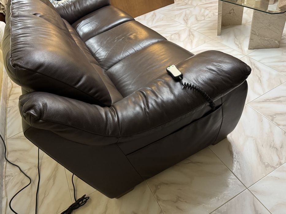 Conjunto Sofás Divani Divani em Pele Genuína Elétrico como novo