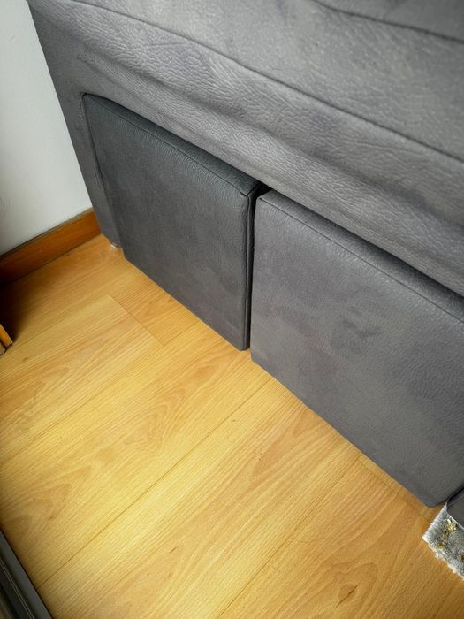 Sofá com chaise long