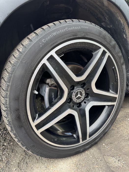 Mercedes-Benz GLA 200 / Bezwypadkowy / wyposażenie AMG