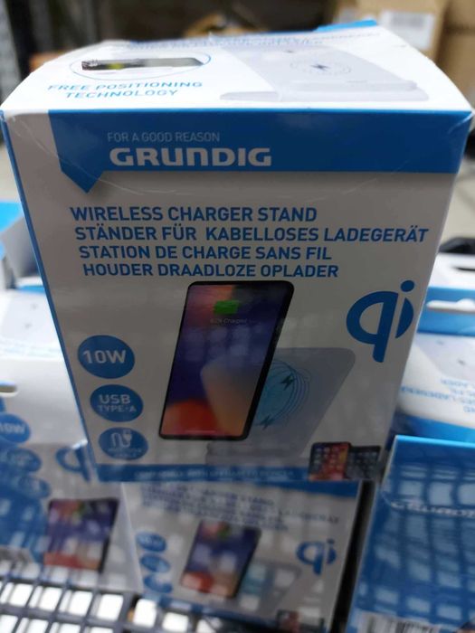 Pudełko Ładowarek indukcyjnych i bezprzewodowych Grundig
