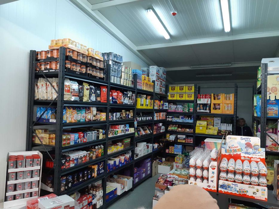 Стелажі для магазину та складу. Гранти на торгове обладнання