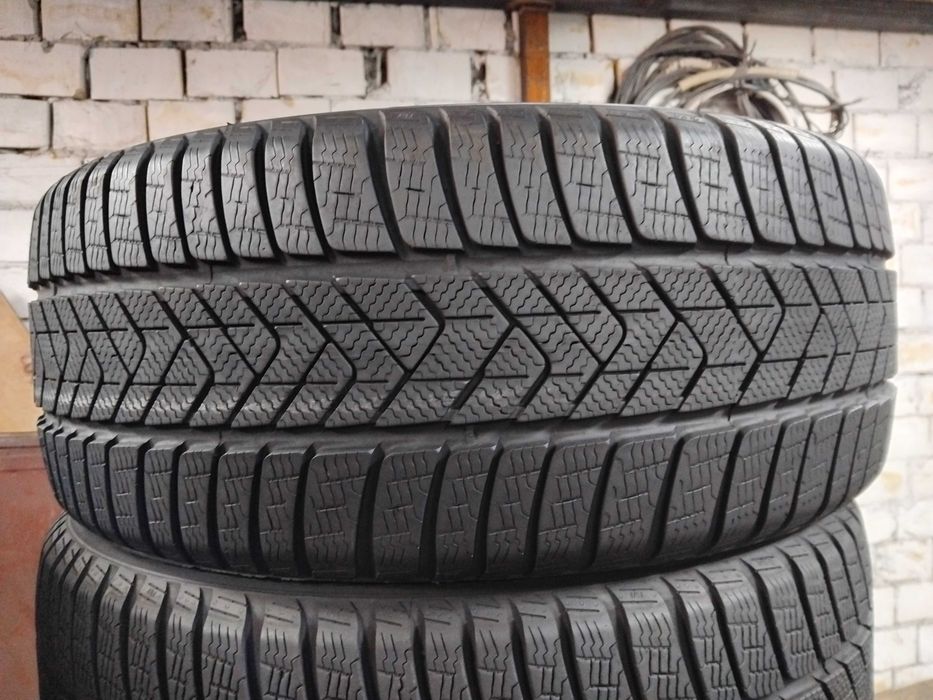 Шини бу 255/35 R21 Pirelli Sottozero Winter Пара Зима