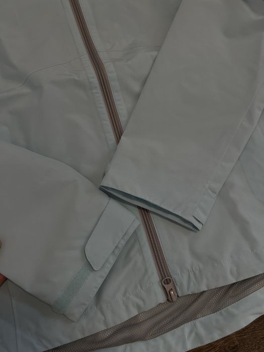 жіноча мембранна куртка jack wolfskin трекінг нова оригінальна курточк