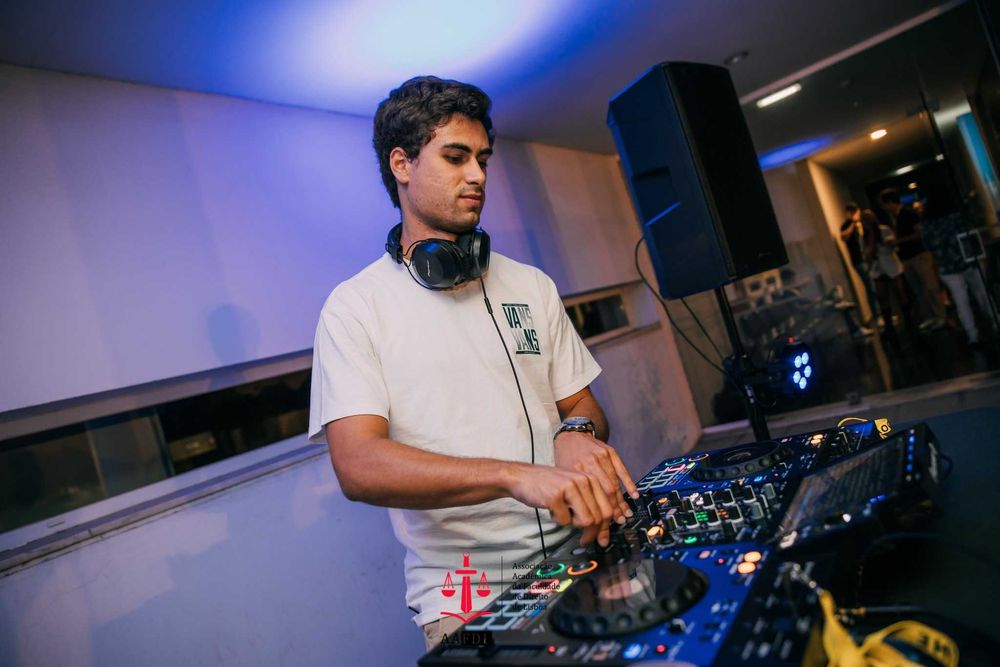DJ - Festas, Eventos e Casamentos